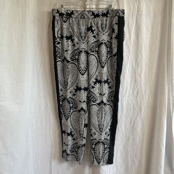Chico's Pants - Chicos Paisley Tapered Ankle Pants Womens 2 US Large Black White Pull On